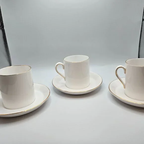 Vintage Royal Tuscan Tally-ho mini cups & saucers 3 in all - Picture 9 of 13